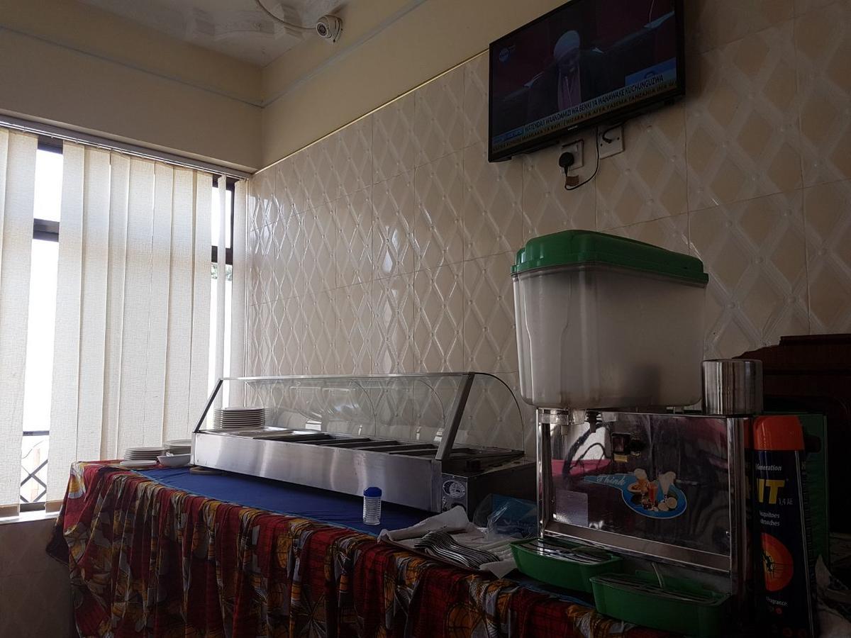 Machare British Hotel Morogoro Buitenkant foto