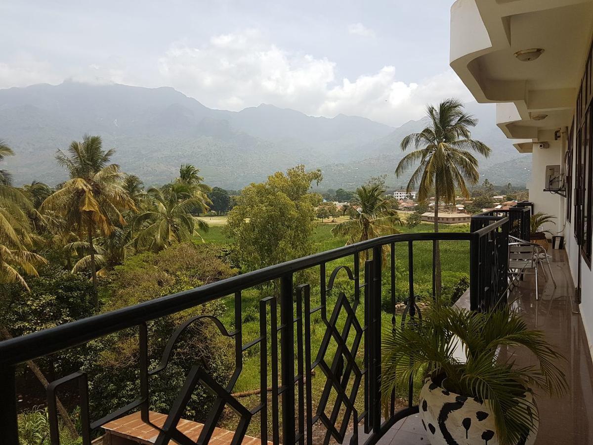 Machare British Hotel Morogoro Buitenkant foto