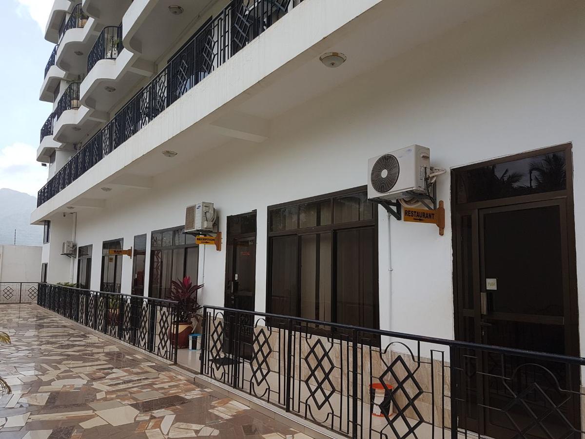 Machare British Hotel Morogoro Buitenkant foto